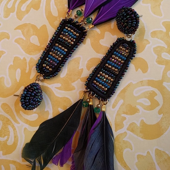 New✨Hand beaded feather earrings made in India - Picture 4 of 7